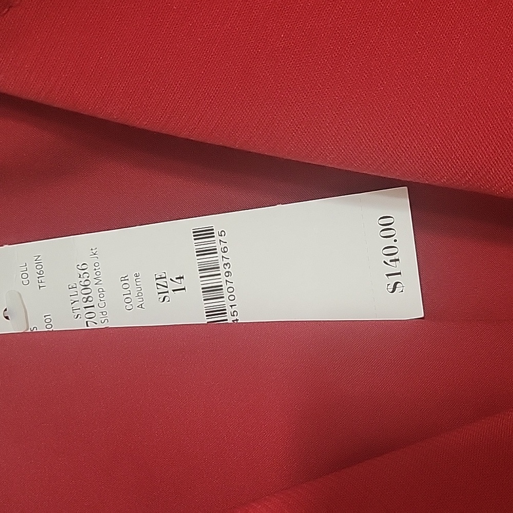 Red jacket - Picture 4 of 4